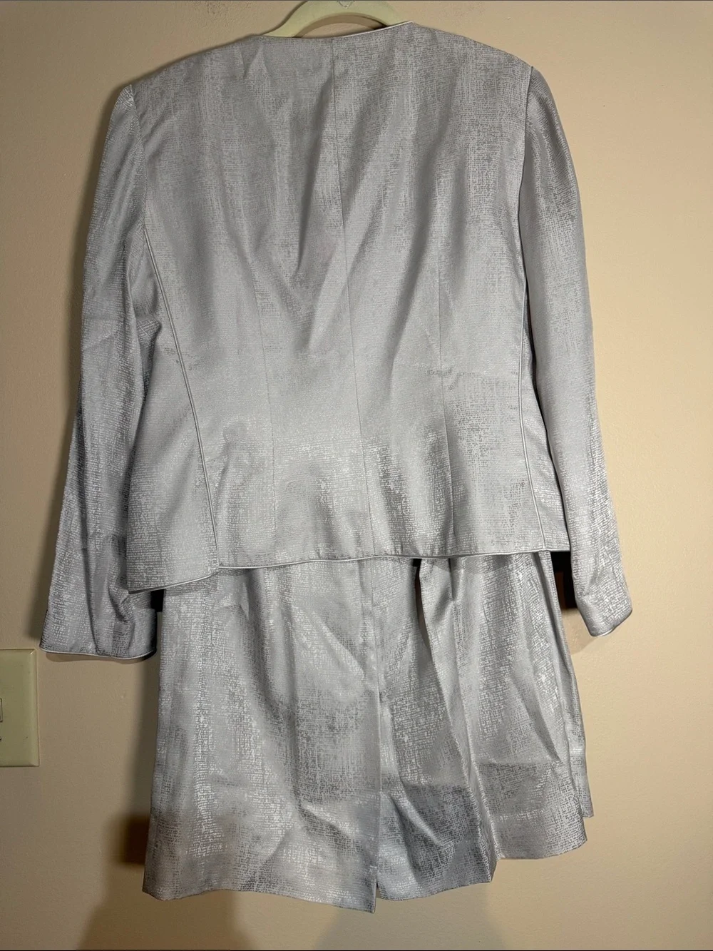 Adrianna Papell Silver Embroidered silk Skirt Suit Set